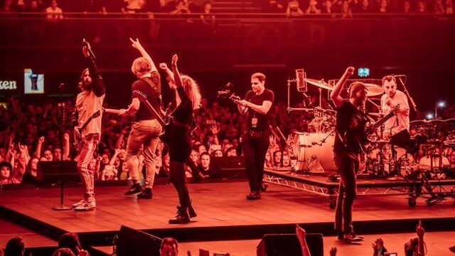 Niet één maar vier #3FMGUITARGOD winnaars morgen op het podium met 30 Seconds To Mars