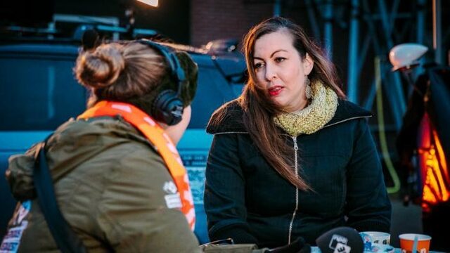 Lisa: "Er werd een mes op mijn keel gezet & mijn lingerie werd kapot gesneden"