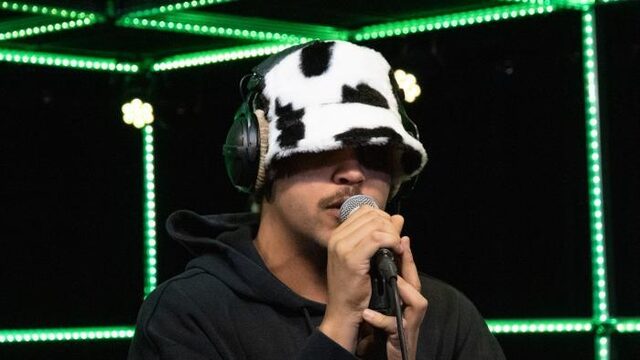 Goldband met 'Dit Is Voor Jou' en 'Zwart Wit' in de 3FM Live Box