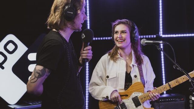 WIES speelt 'Radiostilte' in de 3FM Live Box