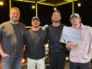 Bazart speelt 'Begin Opnieuw', 'Nacht In Amsterdam' & 'Nooduitgang' in de 3FM Live Box