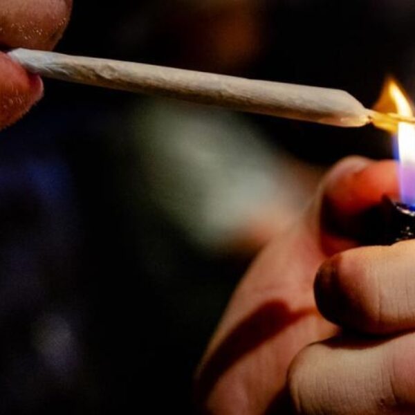 Drugsgebruik op straat is in steeds meer gemeenten verboden