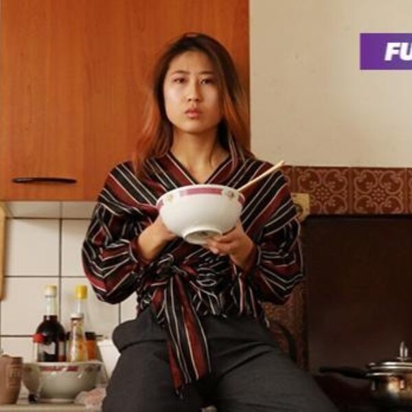 Poepchinees, sambal bij of spleetoog: Aziaten pikken het niet langer