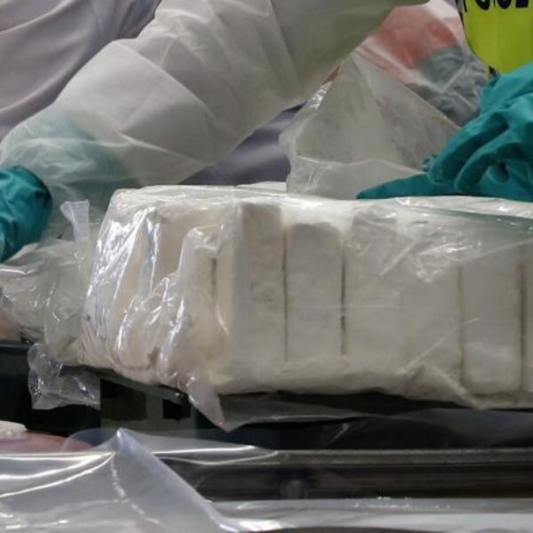 'Narcos' in Nederland: politie ontmantelt grootste cocaïnewasserij ooit