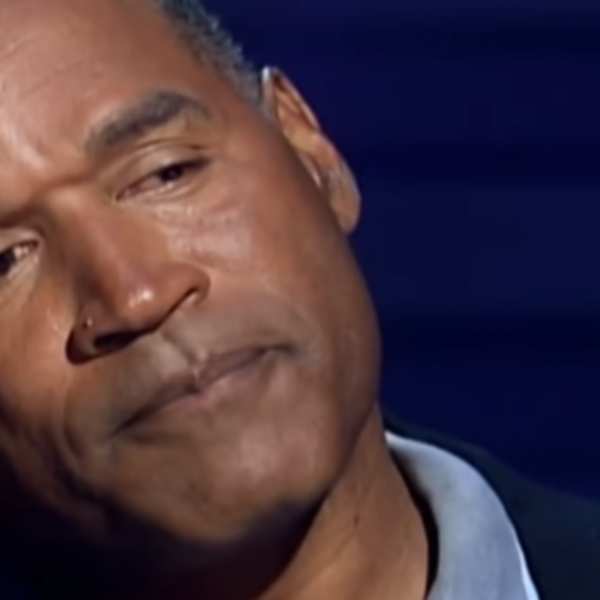 Heeft O.J. Simpson toegegeven zijn ex-vrouw en haar vriend te hebben vermoord?