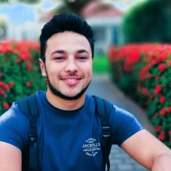 Ali (17) woont in het verwoeste Beiroet: "Het zit in ons bloed om hoop te houden"