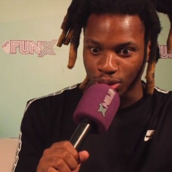 ''What are those?!'' Denzel Curry gaat helemaal los op de cameraman
