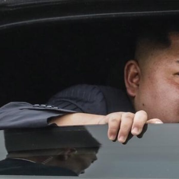 90.000 flessen wodka voor Kim Jong-un onderschept in Rotterdamse haven