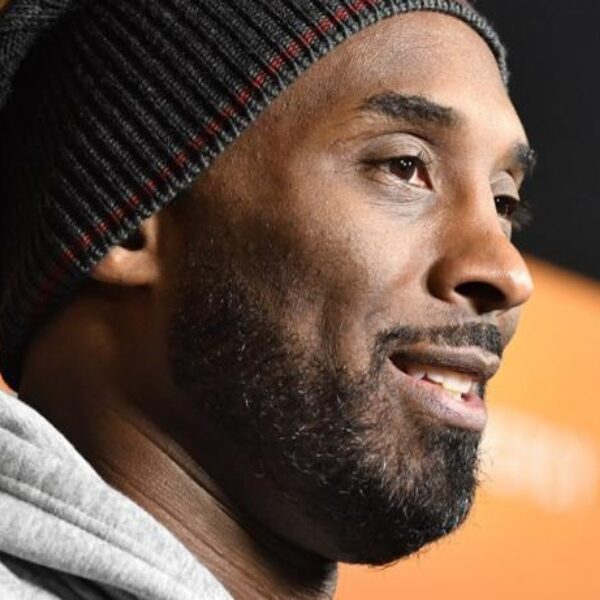 Kobe Bryant en 13-jarige dochter omgekomen bij helikoptercrash