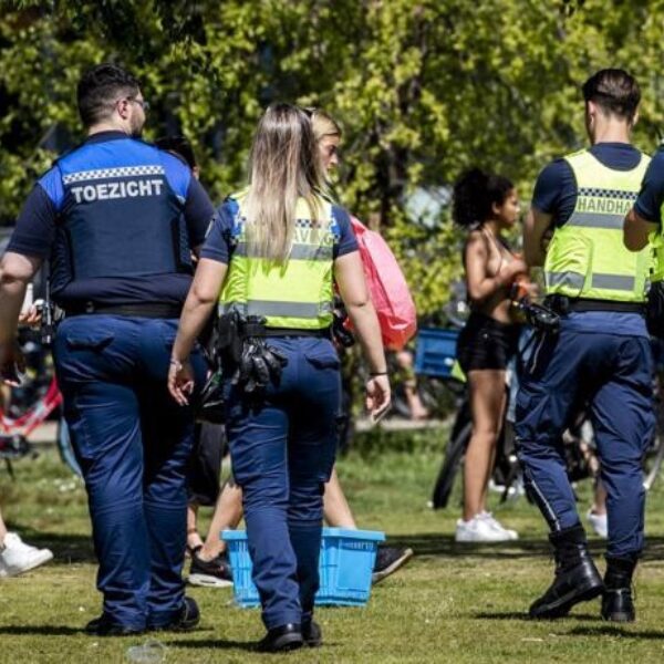 Boa's protesteren vandaag tegen geweld en gebrek aan wapens