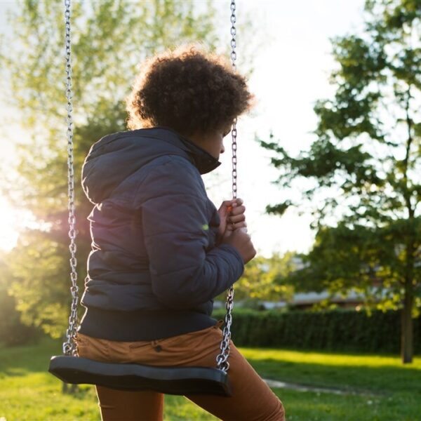 Vijfjarig jongetje ontsnapt aan de dood: ouders opgepakt voor de moordpoging