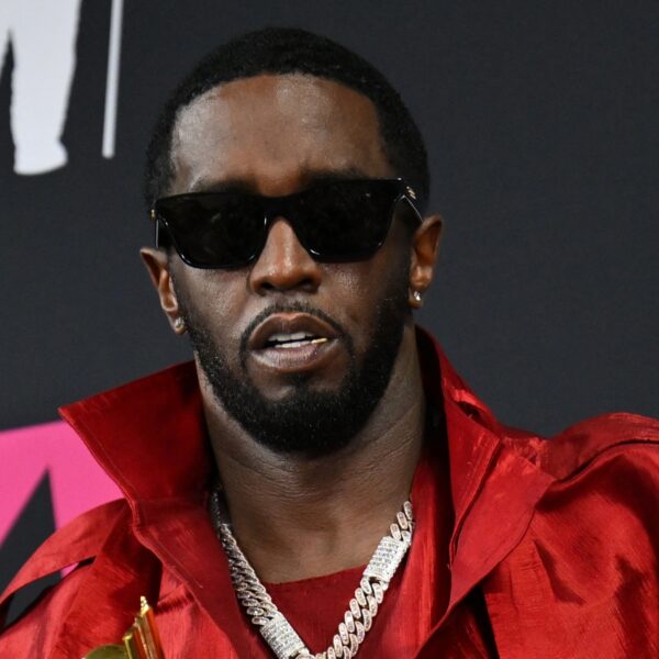 Dawn Richard beweert dat Diddy haar bedreigde vanuit de gevangenis
