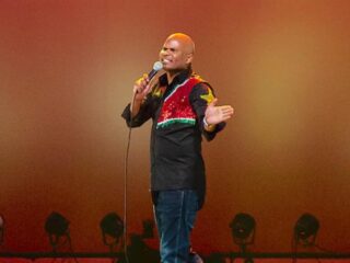 Roué Verveer komt met eerste volledig Surinaams gesproken show op Nederlandse televisie