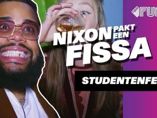 Nixon pakt een fissa: waterval op een studentenfeest
