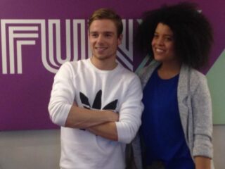 Koen Weijland is de eerste FIFA-speler met een contract bij Ajax