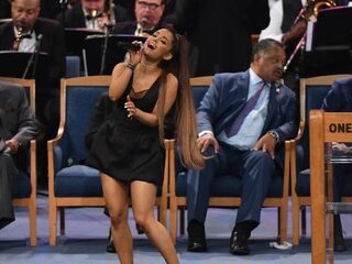 Aretha Franklin herdacht in indrukwekkende en muzikale uitvaartdienst