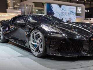 'Ronaldo koopt duurste auto ter wereld'