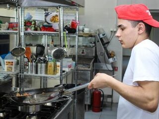 6 random hacks voor in de keuken die je leven makkelijker maken