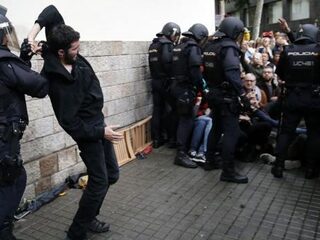 VIDEO: Honderden gewonden in Barcelona door geweld tijdens referendumdag