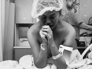 Derde kindje van Chrissy Teigen en John Legend vlak na geboorte overleden