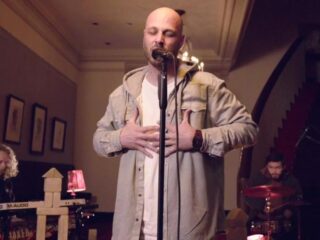 Woordkunstenaar Manu: "De invloed van rappers op onze taal wordt vaak onderschat"