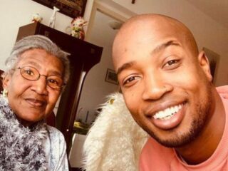 Giorgio belt met zijn oma over Keti Koti en krijgt levensadvies