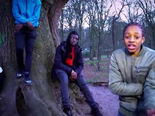 Tur-G viert verjaardag met 'HMM' videoclip