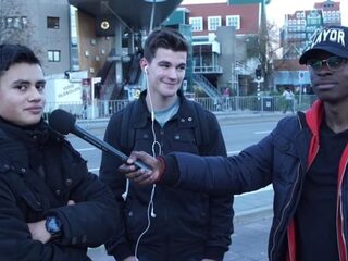 Zaandammers stellen teleur in Défano Holwijn's #WATWEETJIJ?!