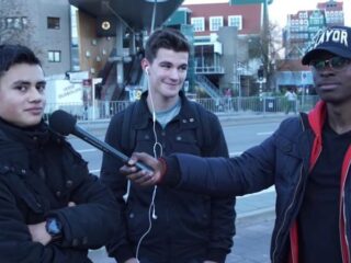 Zaandammers stellen teleur in Défano Holwijn's #WATWEETJIJ?!