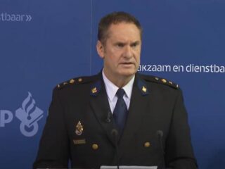 Alle betrokken agenten zaak Mitch Henriquez mogen bij politie blijven