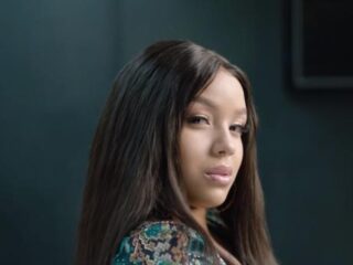 Latifah dropt de dope videoclip On My Way met Henkie T en Navi