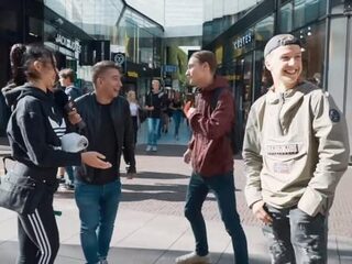 Tempation Island Zwanetta confronteert mensen vermomd als glazenwasser