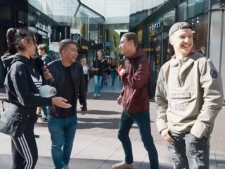 Tempation Island Zwanetta confronteert mensen vermomd als glazenwasser