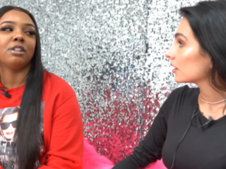 Vonneke Bonneke vertelt Anna Nooshin over haar heftige psychose