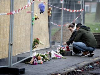 Jongens blijven vast nadat vader en zoon (4) overlijden door vuurwerkdrama in Arnhem