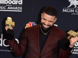Drake verplettert record bij Billboard Awards