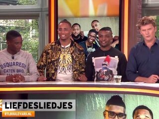 VIDEO: Broederliefde met big smile aan tafel bij RTL Boulevard