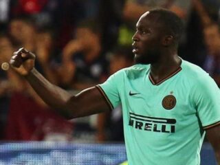 Lukaku spreekt zich sterk uit tegen discriminatie na apengeluiden in Italië