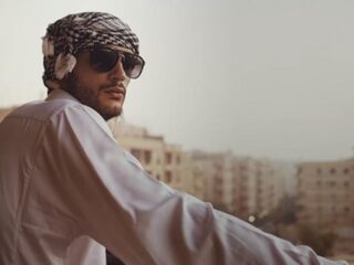 PRIMEUR: 'Skere Tijden' voor Josylvio in nieuwe clip