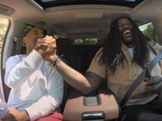 Shaquille O'Neal verrast verschillende passagiers als chauffeur