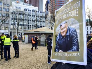 Woede over wetsvoorstel dat agenten beschermt bij politiegeweld