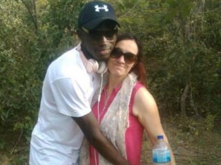 Vrouw laat man en negen kinderen achter voor Facebookliefde uit Gambia