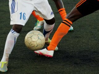 KNVB wil racisme in het voetbal bestrijden met commissie