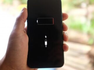 Amerikaanse iPhone-bezitters krijgen geld van Apple wegens gesjoemel met batterijduur