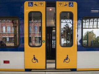 Ophef na tweet Thierry Baudet over kaartjescontrole: 'lastiggevallen door Marokkanen'