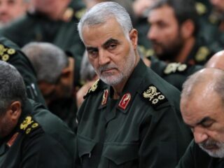 Iraanse generaal gedood bij raketaanval VS op vliegveld Bagdad