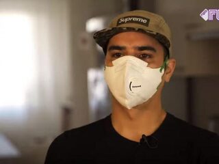 Djoevenile heeft tijdelijk geen gigs, dus begon hij een minitoko vanuit huis