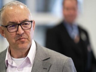 Gemeenteraad wil Ahmed Aboutaleb nog zes jaar als burgemeester van Rotterdam