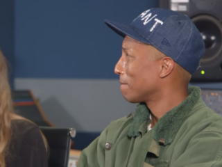 VIDEO: Jonge producer Maggie Rogers verbaast Pharrell