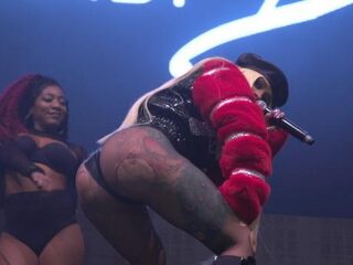 Cardi B: ''Zolang je geld maakt, fuck them''